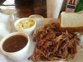 The Hog Pen Barbecue food
