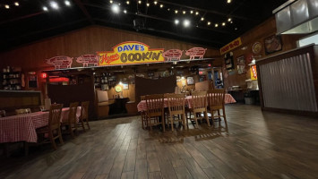 Famous Dave's food
