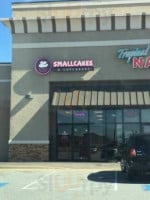 Smallcakes outside