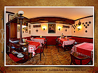 Piroschka Das ungarische Restaurant inside