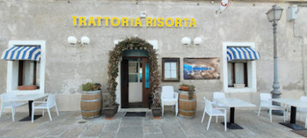 Trattoria Risorta inside