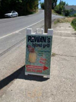 Rowan's Island Grill outside