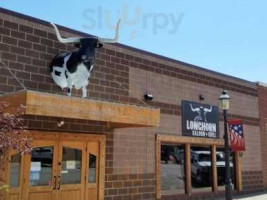 Longhorn Saloon Grill outside