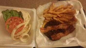 The Glenville Pioneer Grille food