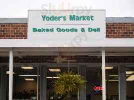Yoder's Market outside