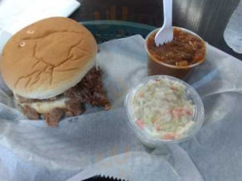 Hank Tank's Bbq food