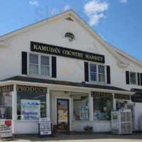 Kamuda's Country Market outside