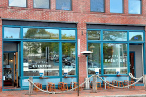 Eventide Oyster Co. outside