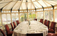 Coach House At The Etrop Grange food