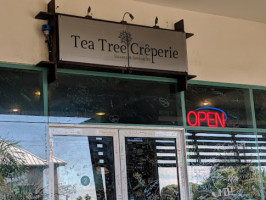 Tea Tree Crêperie inside