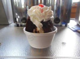 Gonneville Farm Ice Cream And Homestyle Cookin food