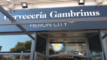 Cerveceria Gambrinus Heron City food