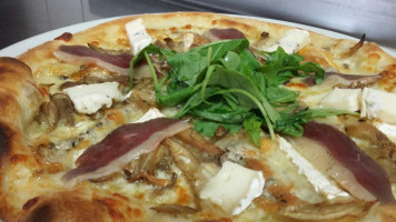 Pizza Del Sole food