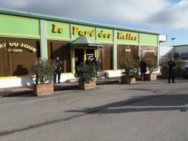 Le Pavé Des Halles food