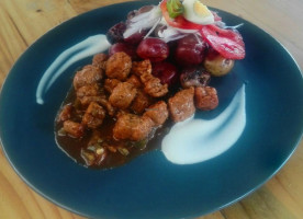 Nina Vegetariano food