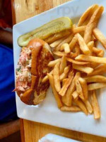 Stony’s Dockside Grill food