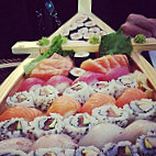 Cueva Sushi food