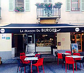 La Maison Du Burger Mid'night inside