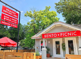 Bento Picnic outside