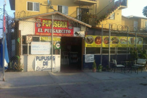 Pupuseria El Pulgarcito food