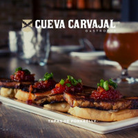 Cueva Carvajal Brew Pub food