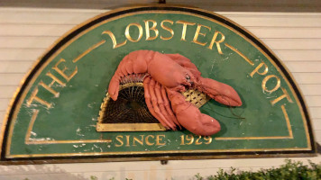 Lobster Pot Inc inside