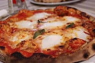 Pizzeria I Giullari food