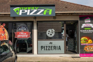 Marly Pizza food