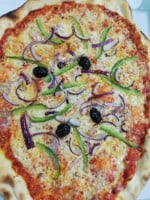 Pizza Des Lys food