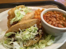 Henry's Puffy Tacos Express food