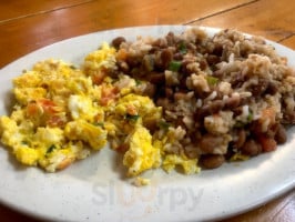 Las Americas Cafeteria food