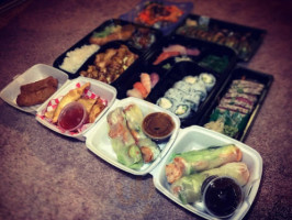 Doshirock Sushi, Teriyaki Wok food