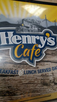 Henry's Cafe inside