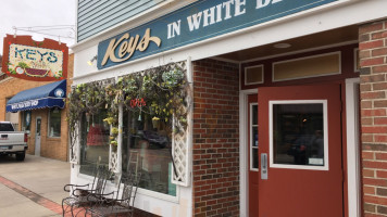 Keys Cafe Bakery outside