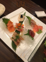 Momiji Sushi Teriyaki food