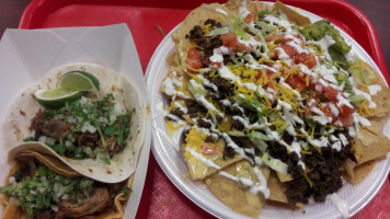 Tacos Y Mas Oak Lawn food