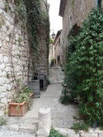 Les Remparts à Saint Paul De Vence outside