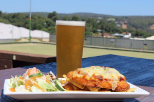 Windows on Wygonda at Roleystone Club food