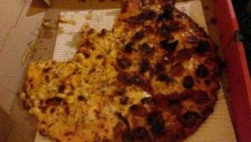 Toppers Pizza food