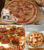 Gelateria E Pizzeria Pinocchio Di Michelotti Mario E C food