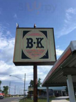 B&k Rootbeer Of Monticello outside