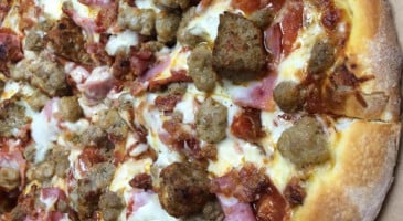 Davino's Pizza Subs food