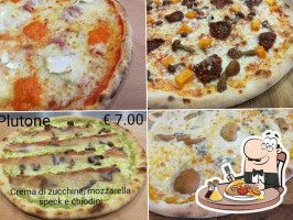 Licia Pizzeria Da Asporto food