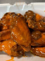 Wingz And Thingz food