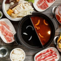 Yuán Chuàng Wū Shí Tóu Huǒ Guō Comida