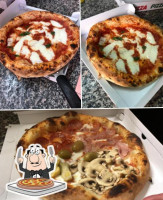 Pizzeria 48 Ore food