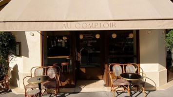 Brasserie Au Comptoir inside