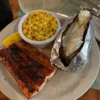 Exit Glacier Salmon Bake food