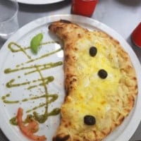 Dodici Pizza food