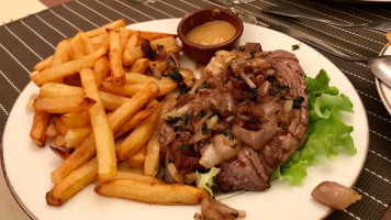 Auberge des Arcades food